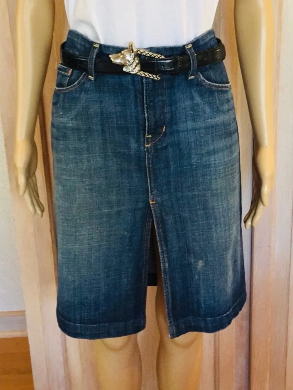 Citizens of Humanity Denim Knee Length Skirt size 30
